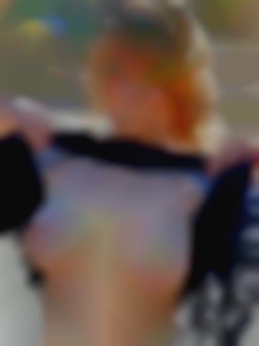 Horny chicks looking Detroit
